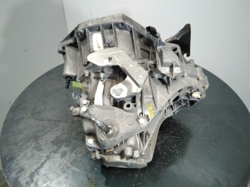 Recambio de caja cambios para renault clio iii confort dynamique referencia OEM IAM TL4002  M1-B3-153