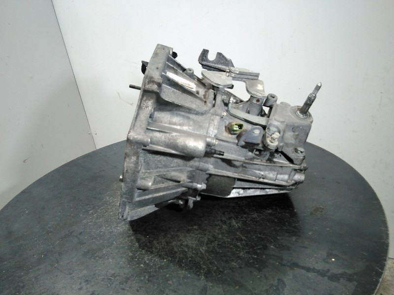 Recambio de caja cambios para renault clio iii confort dynamique referencia OEM IAM TL4002  M1-B3-153