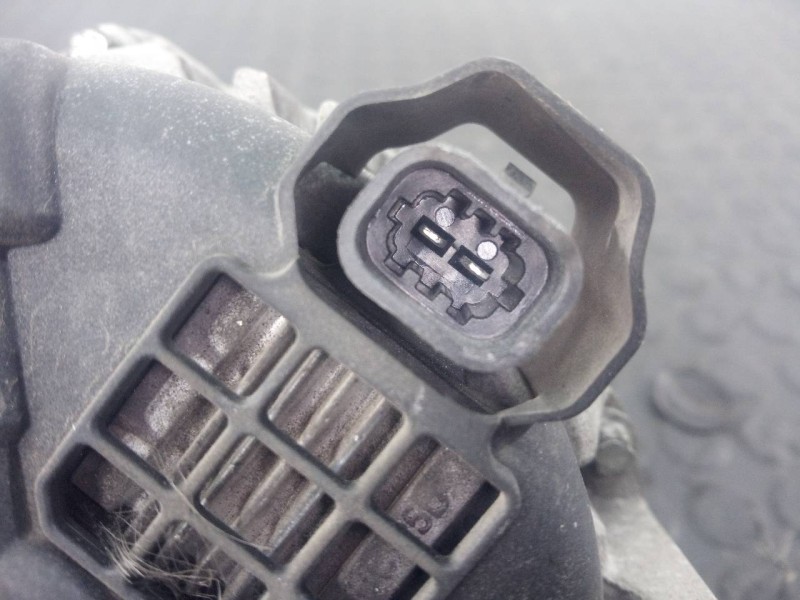 Recambio de alternador para opel insignia berlina cosmo referencia OEM IAM 13500577  P3-A5-9-1