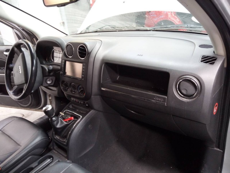 Recambio de salpicadero para chrysler jeep compass limited referencia OEM IAM   