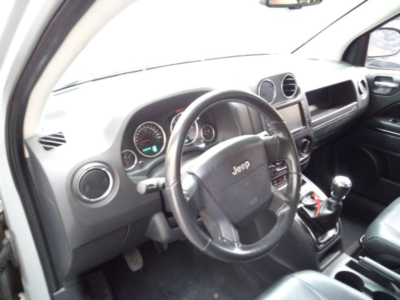 Recambio de salpicadero para chrysler jeep compass limited referencia OEM IAM   