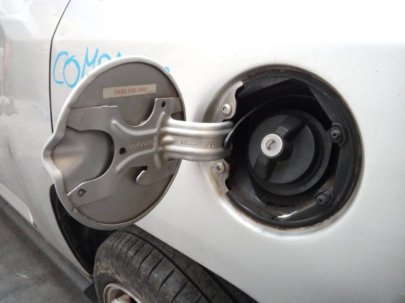 Recambio de tapa exterior combustible para chrysler jeep compass limited referencia OEM IAM   