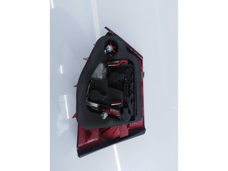 Recambio de piloto trasero derecho porton para volkswagen jetta (162) advance bluemotion referencia OEM IAM 5C6945260  