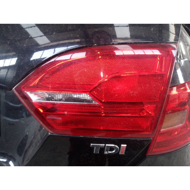 Recambio de piloto trasero derecho porton para volkswagen jetta (162) advance bluemotion referencia OEM IAM 5C6945260  