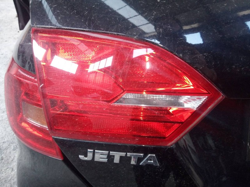 Recambio de piloto trasero izquierdo porton para volkswagen jetta (162) advance bluemotion referencia OEM IAM 5C6945259  