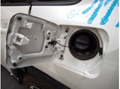 Recambio de tapa exterior combustible para toyota rav4 hybrid 4x2 luxury referencia OEM IAM    2