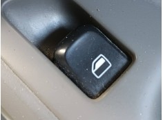 MANDO ELEVALUNAS DELANTERO DERECHO 