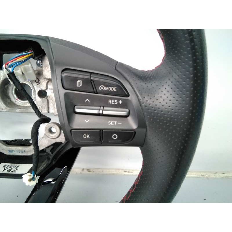 Recambio de volante para hyundai kona style 2wd referencia OEM IAM 56110J9390MGY  E2-B3-39-2