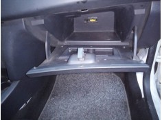 Recambio de guantera para dacia sandero stepway referencia OEM IAM    2