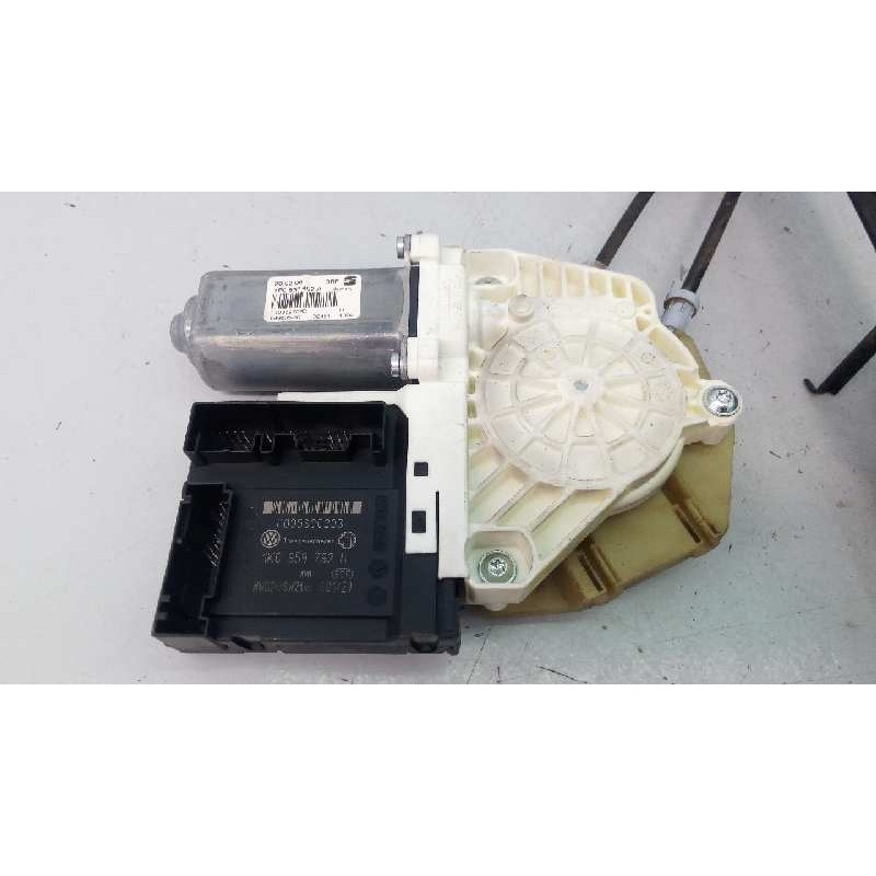 Recambio de elevalunas delantero izquierdo para seat leon (1p1) sport referencia OEM IAM 1K0959792H 1P0837461A E1-B6-4-1
