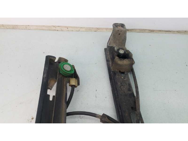Recambio de elevalunas delantero izquierdo para seat leon (1p1) sport referencia OEM IAM 1K0959792H 1P0837461A E1-B6-4-1