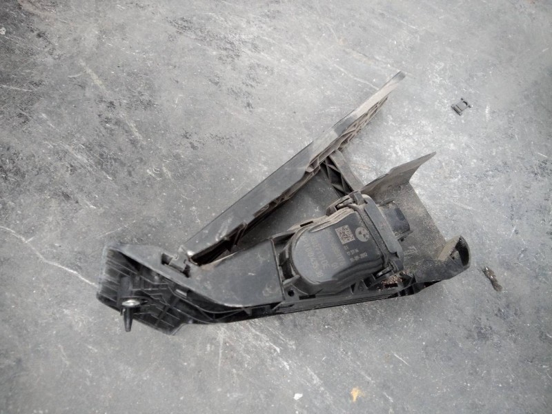 Recambio de pedal acelerador para bmw serie 3 lim. (f30) 316d referencia OEM IAM 3542685317601 6PV01043530 