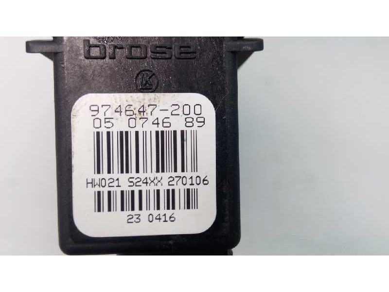 Recambio de elevalunas trasero derecho para seat leon (1p1) sport referencia OEM IAM 1P0839462A 983600202 E1-B6-30-2