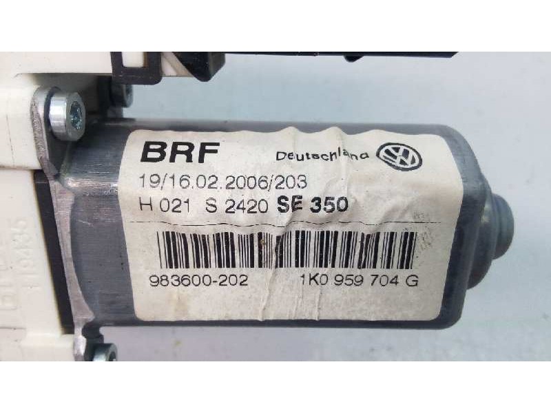 Recambio de elevalunas trasero derecho para seat leon (1p1) sport referencia OEM IAM 1P0839462A 983600202 E1-B6-30-2