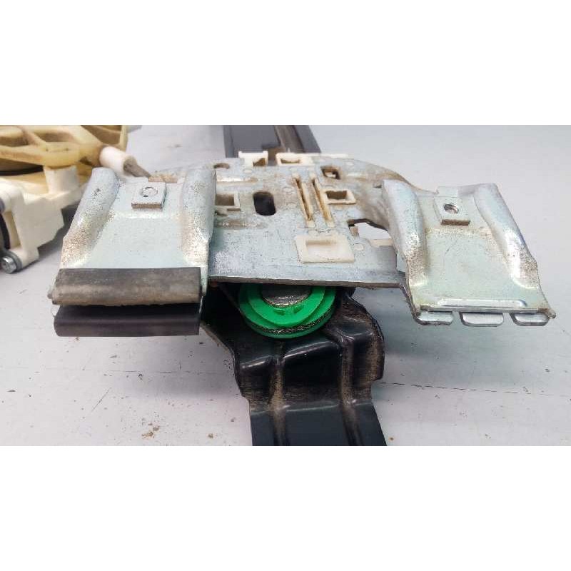 Recambio de elevalunas trasero derecho para seat leon (1p1) sport referencia OEM IAM 1P0839462A 983600202 E1-B6-30-2