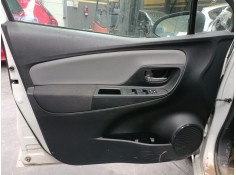 GUARNECIDO PUERTA DELANTERA IZQUIERDA 