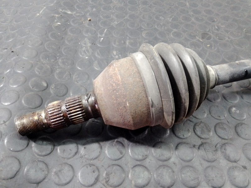 Recambio de transmision delantera izquierda para opel insignia berlina cosmo referencia OEM IAM 13228195  P1-A6-16