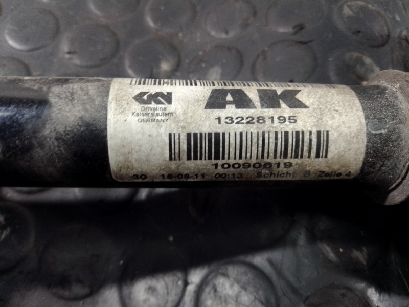 Recambio de transmision delantera izquierda para opel insignia berlina cosmo referencia OEM IAM 13228195  P1-A6-16