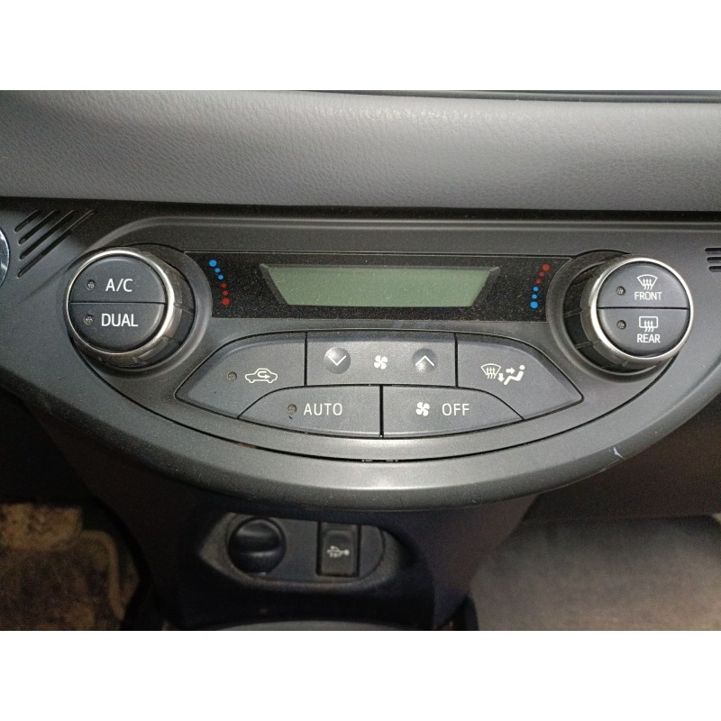 Recambio de mando climatizador para toyota yaris (_p13_) 1.5 hybrid (nhp130_) referencia OEM IAM   