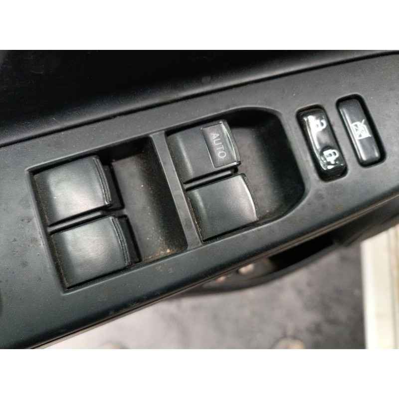 Recambio de mando elevalunas delantero izquierdo para toyota yaris (_p13_) 1.5 hybrid (nhp130_) referencia OEM IAM   