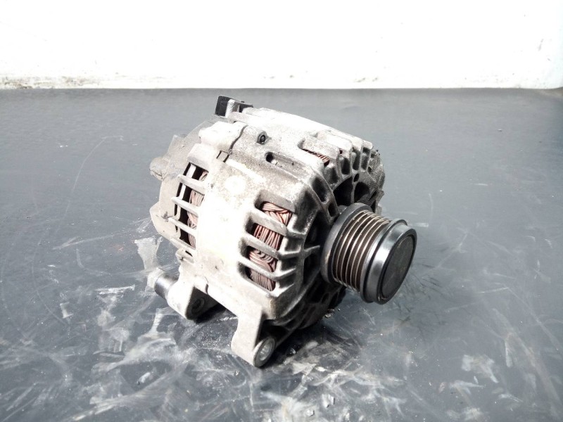 Recambio de alternador para ford focus lim. (cb8) titanium referencia OEM IAM AV6N10300GC 30659390 P3-B5-28-2