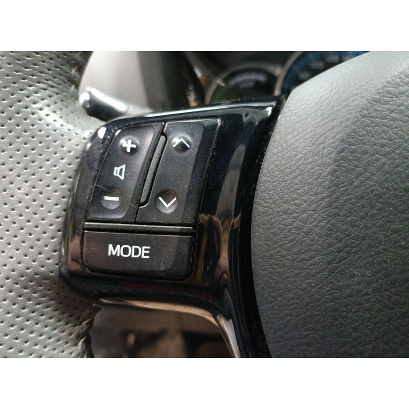 Recambio de volante para toyota yaris (_p13_) 1.5 hybrid (nhp130_) referencia OEM IAM   