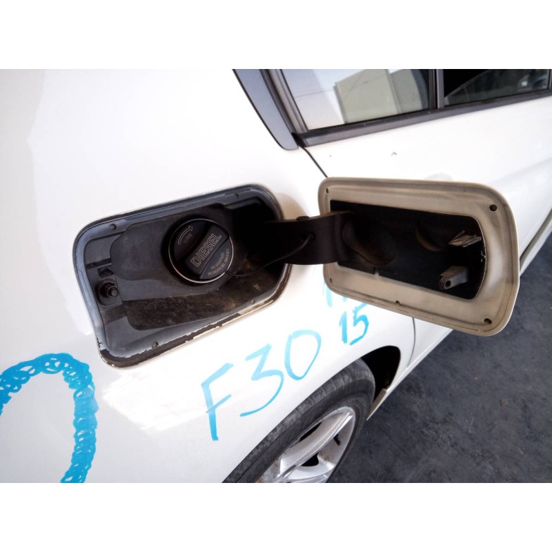 Recambio de tapa exterior combustible para bmw serie 3 lim. (f30) 316d referencia OEM IAM   