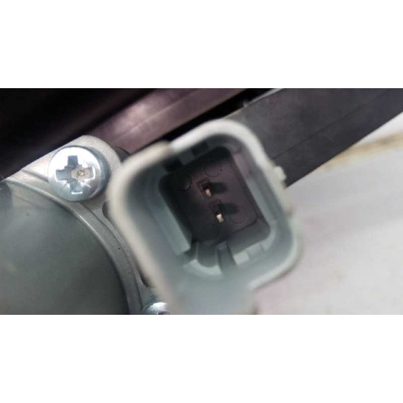 Recambio de elevalunas delantero derecho para renault kadjar life referencia OEM IAM 807207795R  E1-A1-40-2