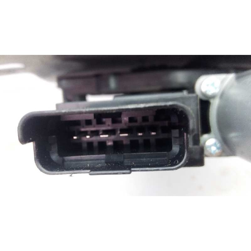 Recambio de elevalunas delantero izquierdo para renault kadjar life referencia OEM IAM 807218568R  E1-A1-40-2