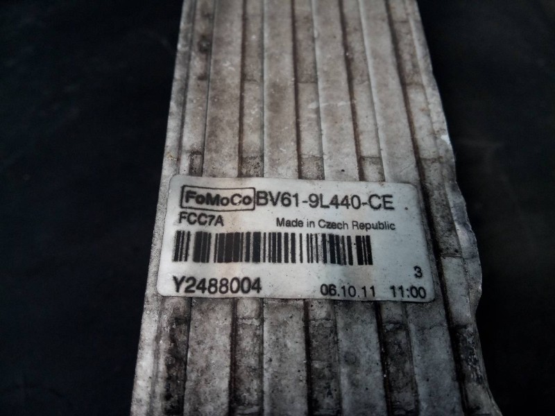 Recambio de intercooler para ford focus lim. (cb8) titanium referencia OEM IAM BV61-9L440-CE FCC7A P2-A11-12