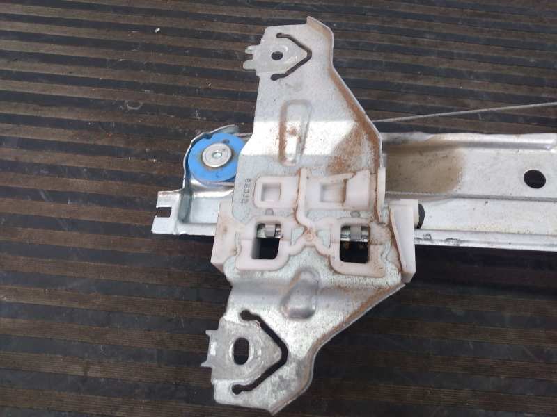 Recambio de elevalunas trasero derecho para renault kadjar life referencia OEM IAM 827004EA0A  E1-A1-40-1