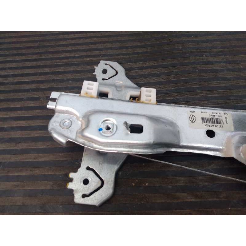 Recambio de elevalunas trasero derecho para renault kadjar life referencia OEM IAM 827004EA0A  E1-A1-40-1