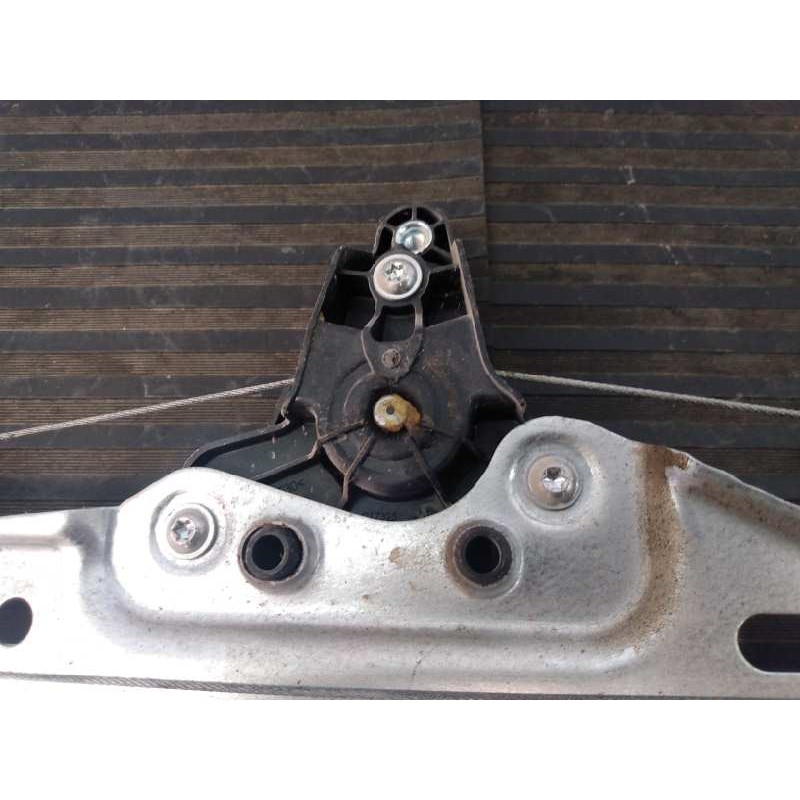 Recambio de elevalunas trasero derecho para renault kadjar life referencia OEM IAM 827004EA0A  E1-A1-40-1