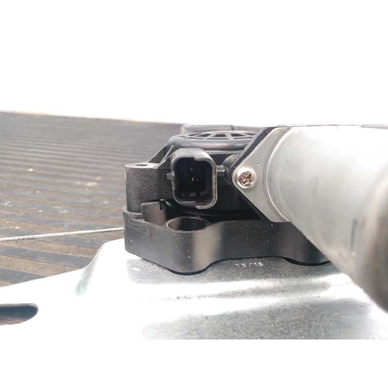 Recambio de elevalunas trasero derecho para renault kadjar life referencia OEM IAM 827004EA0A  E1-A1-40-1