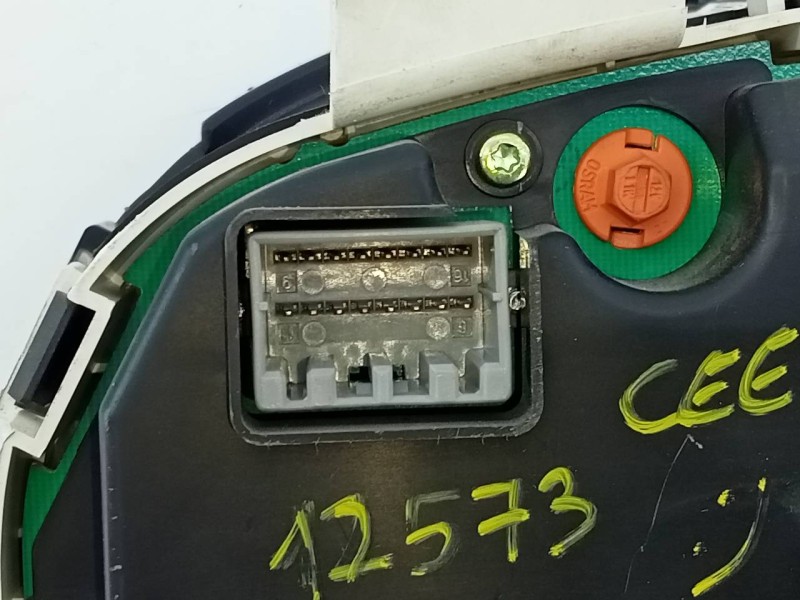 Recambio de cuadro instrumentos para kia cee´d active referencia OEM IAM 940031H130  E3-A3-25-3