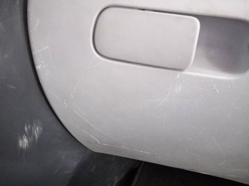 Recambio de guantera para kia cee´d active referencia OEM IAM   