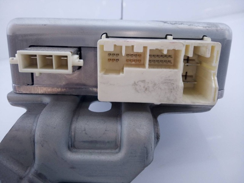 Recambio de centralita asd para toyota prius (nhw30) advance referencia OEM IAM 8965047260 JL501001981 E3-B2-14-1