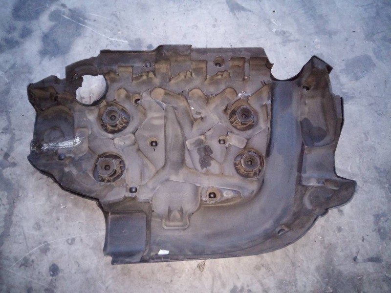 Recambio de tapa motor para volvo xc60 momentum drive referencia OEM IAM   