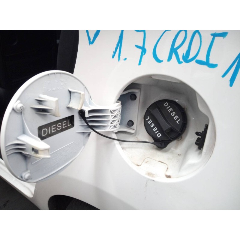 Recambio de tapa exterior combustible para kia carens ( ) drive referencia OEM IAM   