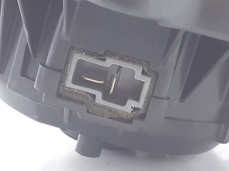 Recambio de ventilador calefaccion para kia carens ( ) drive referencia OEM IAM F00S3B2474  E3-A3-8-2