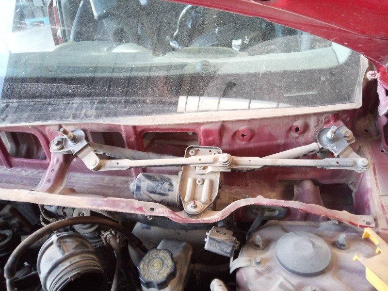 Recambio de motor limpia delantero para kia cee´d active referencia OEM IAM   