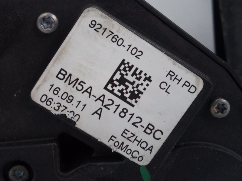 Recambio de cerradura puerta delantera derecha para ford focus lim. (cb8) titanium referencia OEM IAM BM5AA21812BC BM51A219A64AF