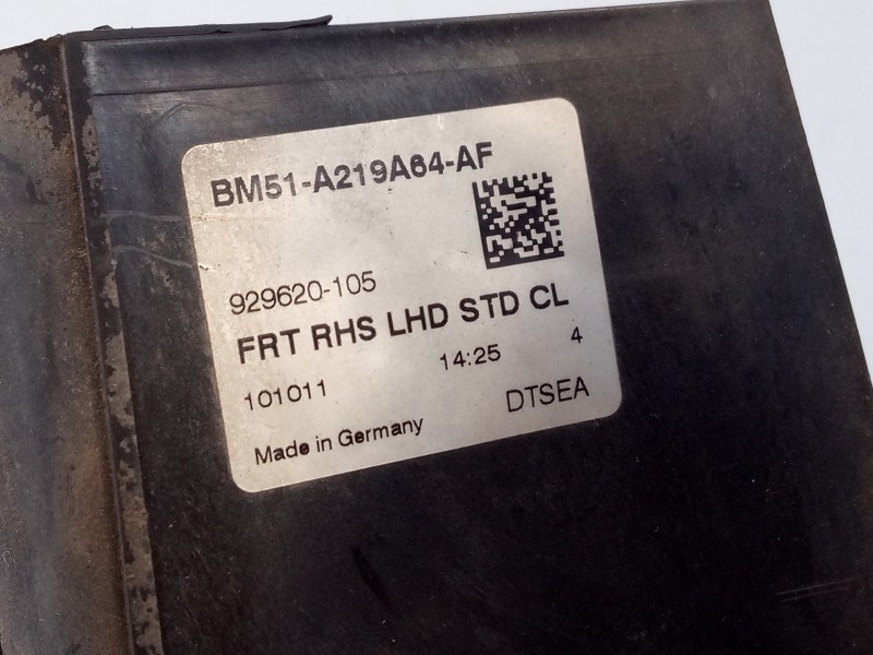 Recambio de cerradura puerta delantera derecha para ford focus lim. (cb8) titanium referencia OEM IAM BM5AA21812BC BM51A219A64AF