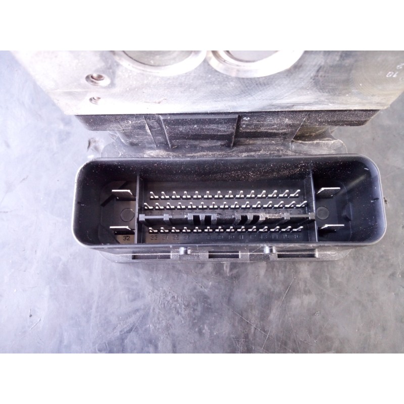 Recambio de abs para volvo xc60 momentum drive referencia OEM IAM P30681619 8G9N2C405AC P3-B8-17-2