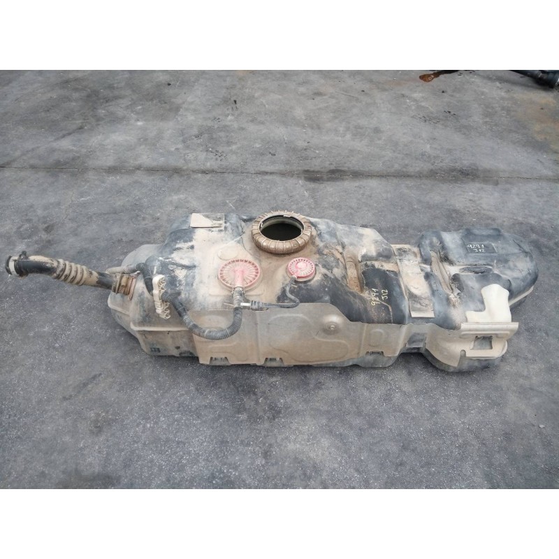 Recambio de deposito combustible para toyota land cruiser (j12) 3.0 d-4d gx referencia OEM IAM   