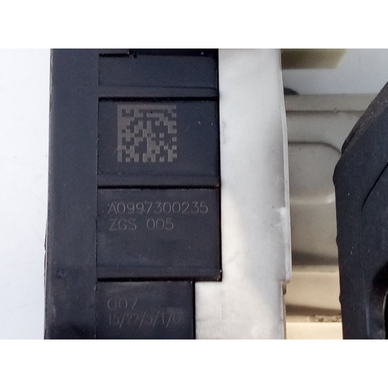 Recambio de cerradura puerta trasera derecha para mercedes-benz clase e (w212) lim. e 220 bluetec (212.001) referencia OEM IAM A