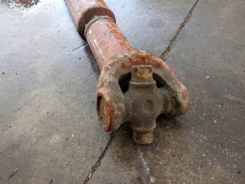 Recambio de transmision central para renault 470 magnum e2 referencia OEM IAM 5010097758  P1-A1-19