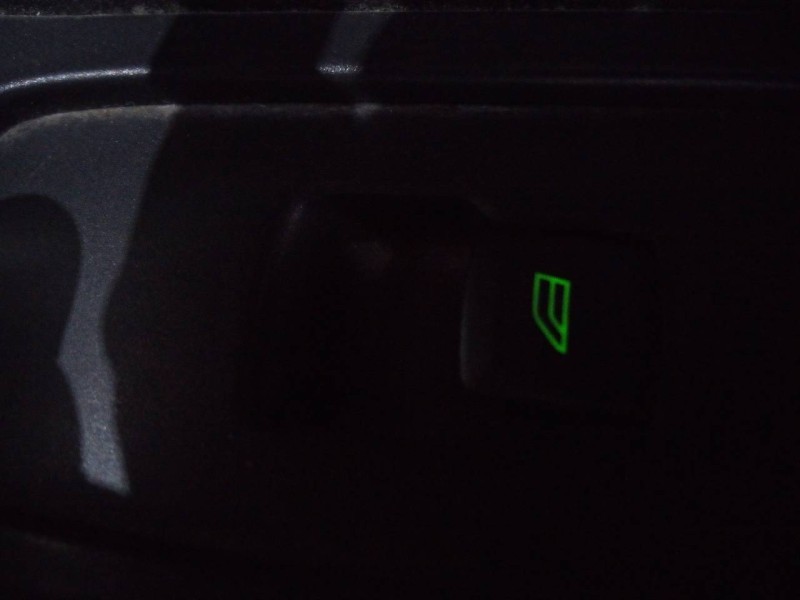 Recambio de mando elevalunas delantero derecho para volvo xc60 momentum drive referencia OEM IAM   