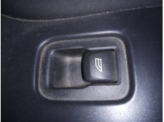 MANDO ELEVALUNAS TRASERO DERECHO 