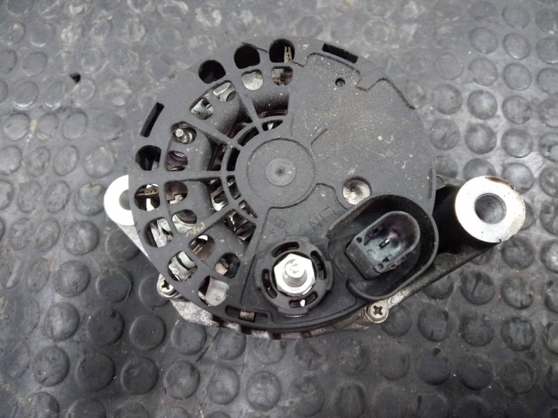 Recambio de alternador para suzuki sx4 gle 4x4 referencia OEM IAM MS1012101900 3140062M0 P3-A5-5-2